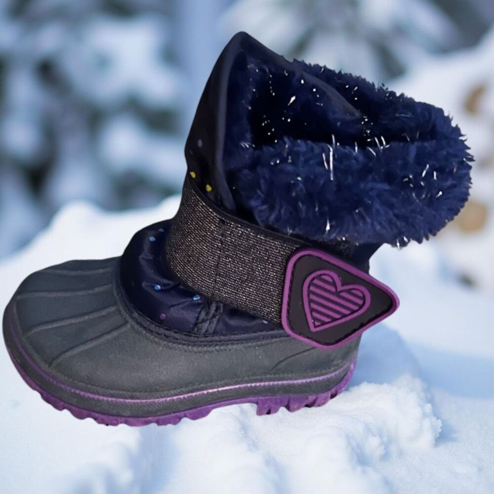 Infant Cat & Jack Heart Fluffy Inside Snow Boots Size 5